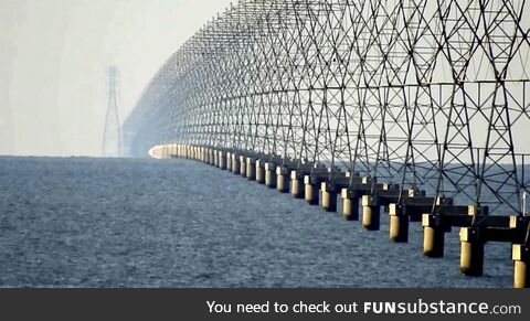 The power lines over Lake Pontchartrain in Louisiana illustrate very well that Earth is