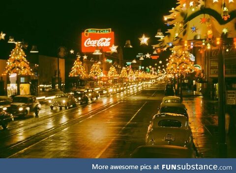 Christmas on Hollywood Boulevard (Los Angeles, CA), 1950