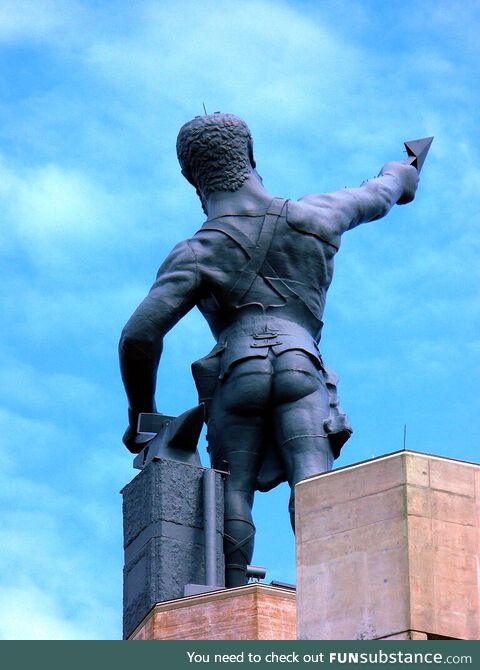 Speaking of shitty city art installations, Birmingham's Vulcan might not be shitty,